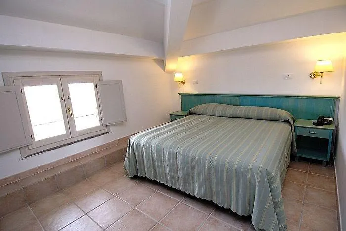 Hotel Mezzaluna Carloforte
