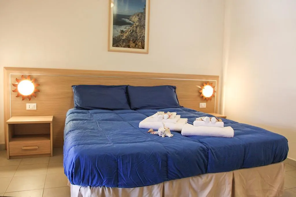 Hotel Mezzaluna Carloforte