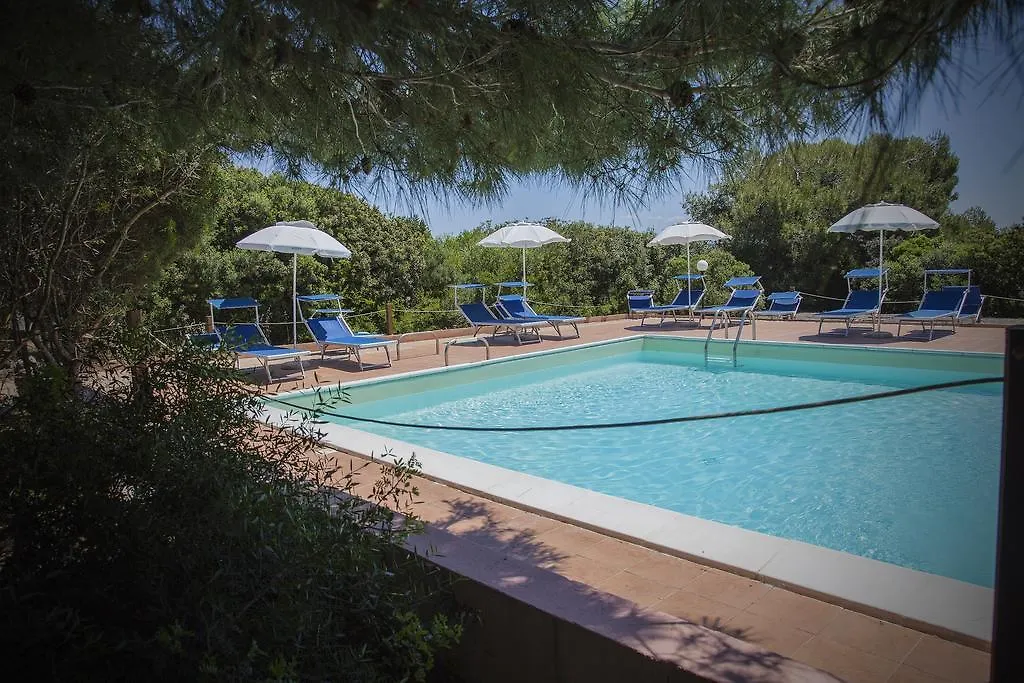 Hotel Mezzaluna Carloforte  3*, Carloforte (Isola di San Pietro)